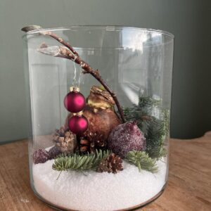 Burgundy Winter-wonderland